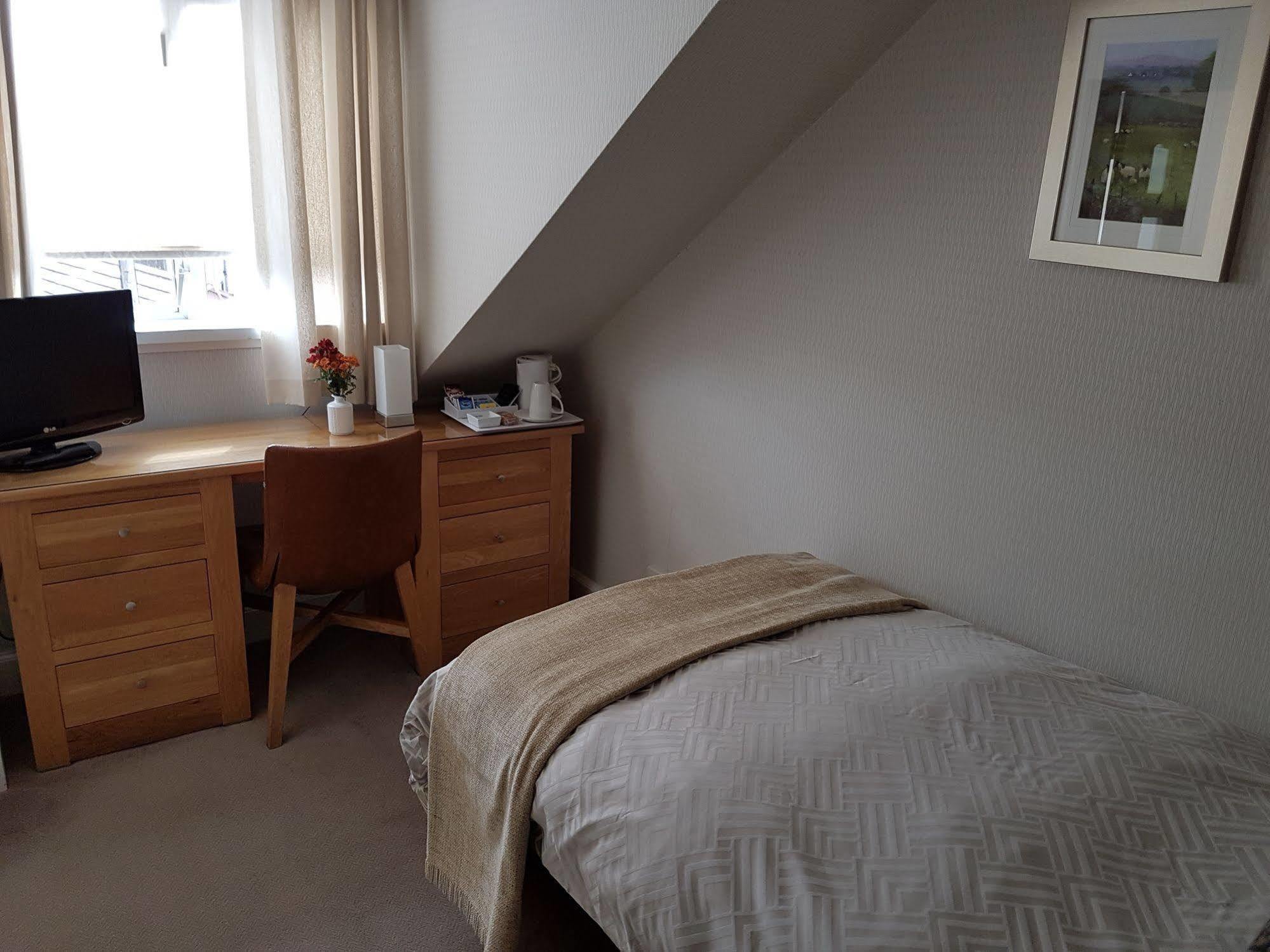 Kew House Hotel Единбург Екстериор снимка