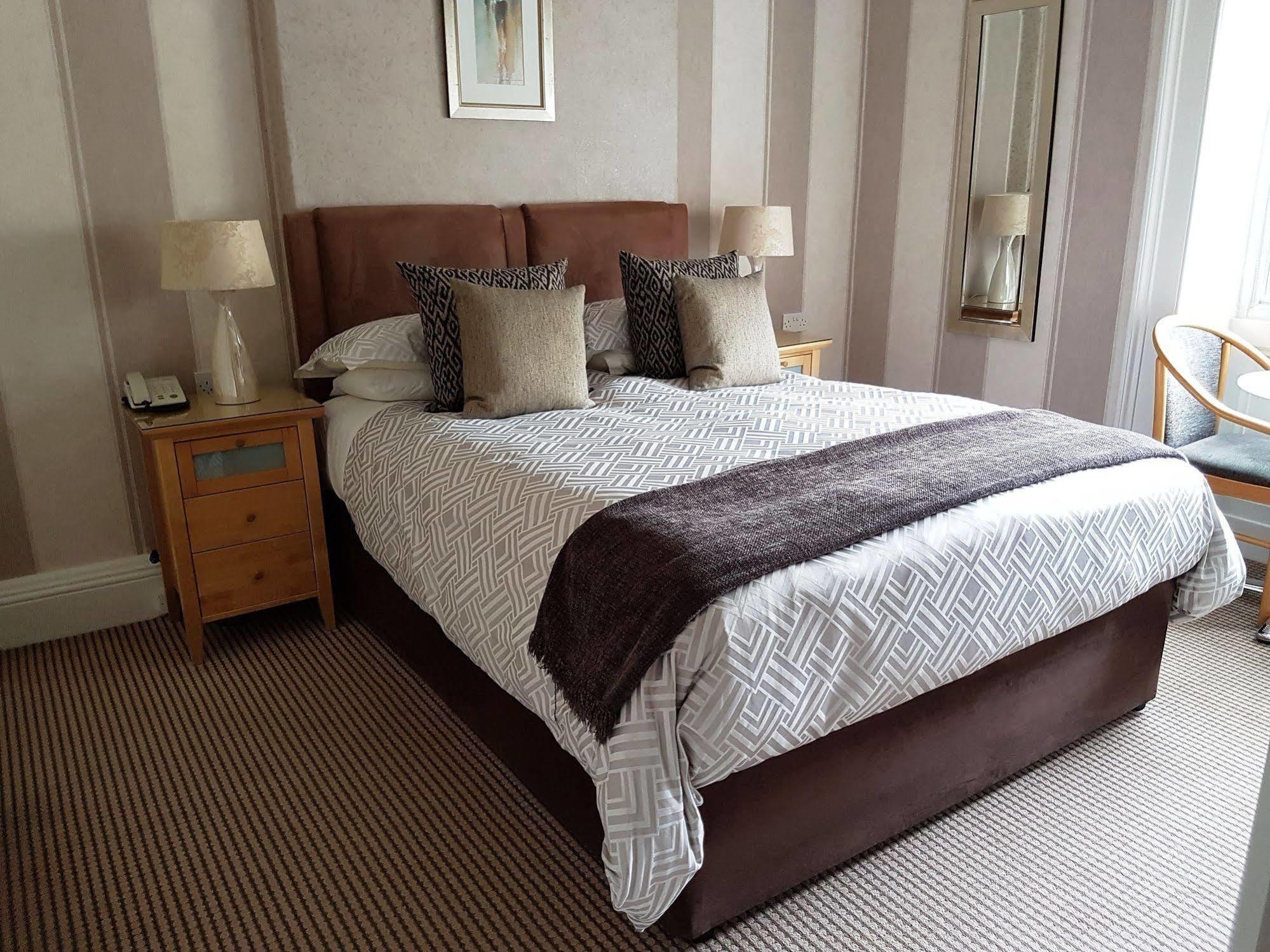 Kew House Hotel Единбург Екстериор снимка
